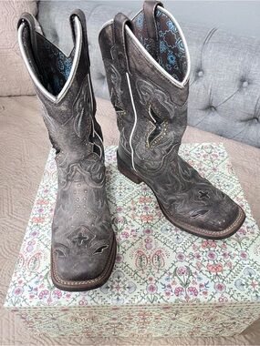 Laredo Brown Western Embroidered Cowgirl Boots
